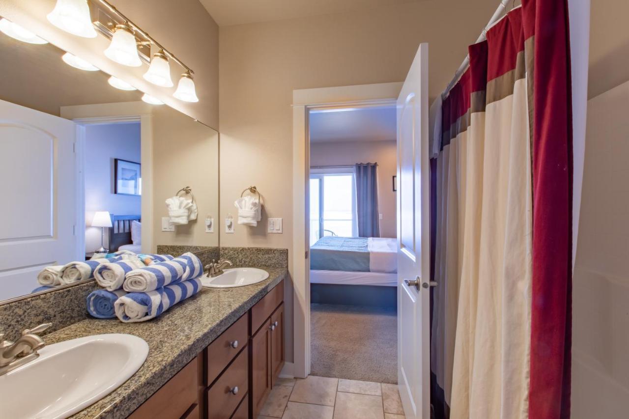 Rockaway Beach Vibes,Waterfront Oceanfront Rockaway Beach House Near Downtown,Wifi, Washer Dryer Екстериор снимка