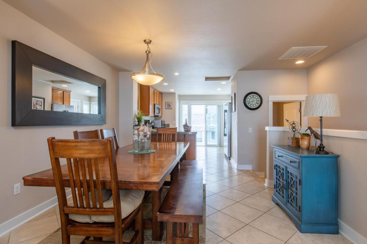 Rockaway Beach Vibes,Waterfront Oceanfront Rockaway Beach House Near Downtown,Wifi, Washer Dryer Екстериор снимка