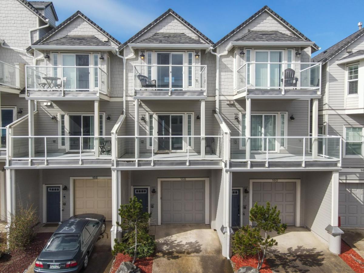 Rockaway Beach Vibes,Waterfront Oceanfront Rockaway Beach House Near Downtown,Wifi, Washer Dryer Екстериор снимка